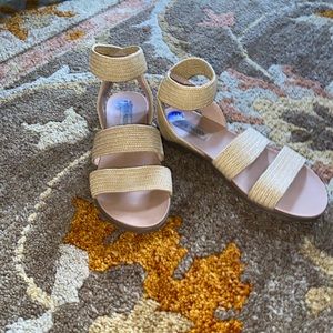 Steve Madden Sandals 61/2!!